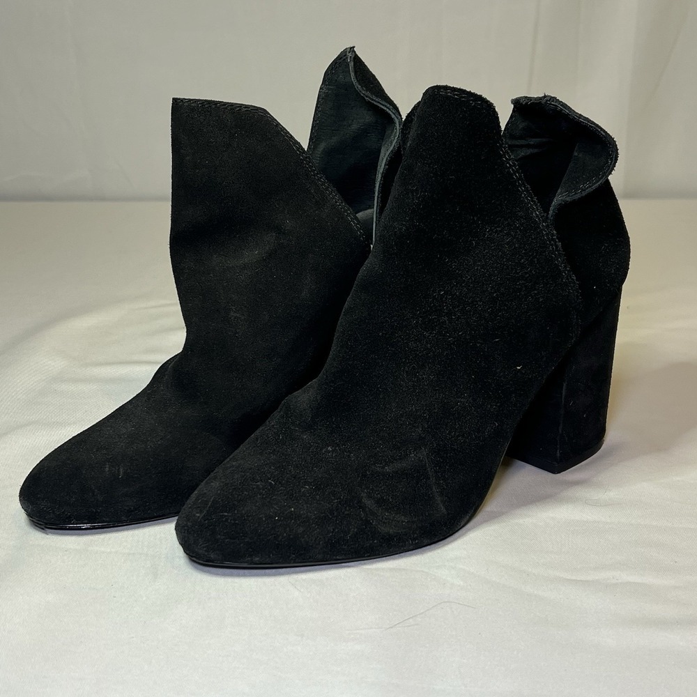 Steve Madden Black Rookie Suede Ankle Booties Size 7.5 US $110 Retail 3.5in Heel